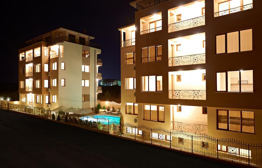 Stanny Court Aparthotel Nesebar Room photo